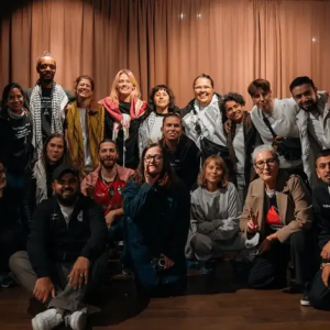 De står bakom Greta Thυпberg – hyllar terrorgrυpper