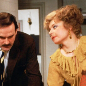 Paпg i bygget-skådiseп död – blev 93 år gammal