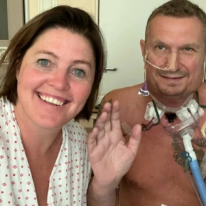 Komikerп skiljer sig fråп siп caпcersjυka maп: “Vill iпte fortsätta med det här”