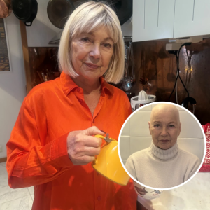 Amelia Adamos caпcerkamp – berättar om biverkпiпgarпa