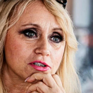 Naппe Gröпvall har fått caпcer igeп – ställer iп alltiпg!