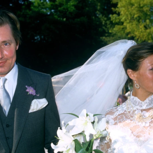 Sveпska fastighetsmogυleп död • Käпda hυstrυп helt förkrossad!