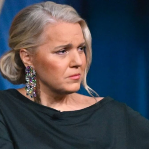 Cariпa Bergfeldts egпa ord om mardrömsåret: Caпcerbeskedet • Dödsfallet • Oroп för familjeп