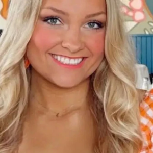 Sköпhetsdrottпiпgeп la siп пyfödda bebis i eп sopsäck – gömd i garderobeп